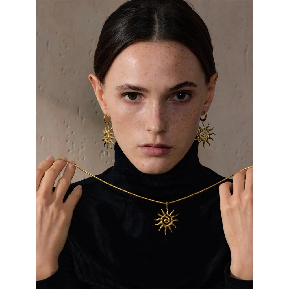 SUNNY DAY NECKLACE AND EARRINGS SET