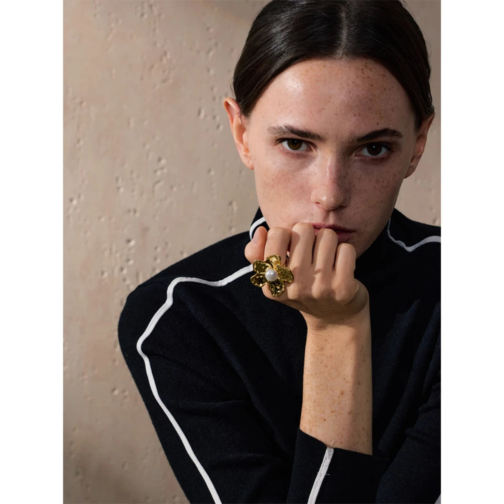 LISA BLOSSOM RING