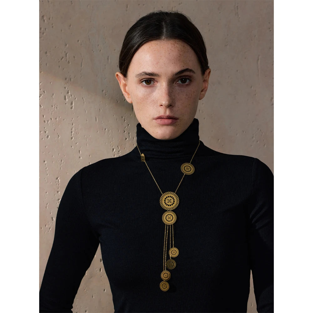 CLASSIC GOLDEN NECKLACE