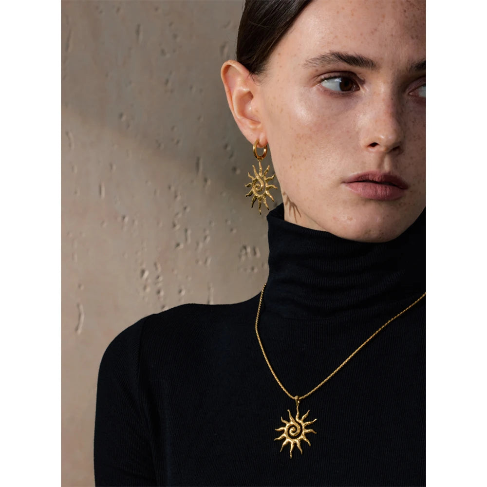 SUNNY DAY NECKLACE AND EARRINGS SET