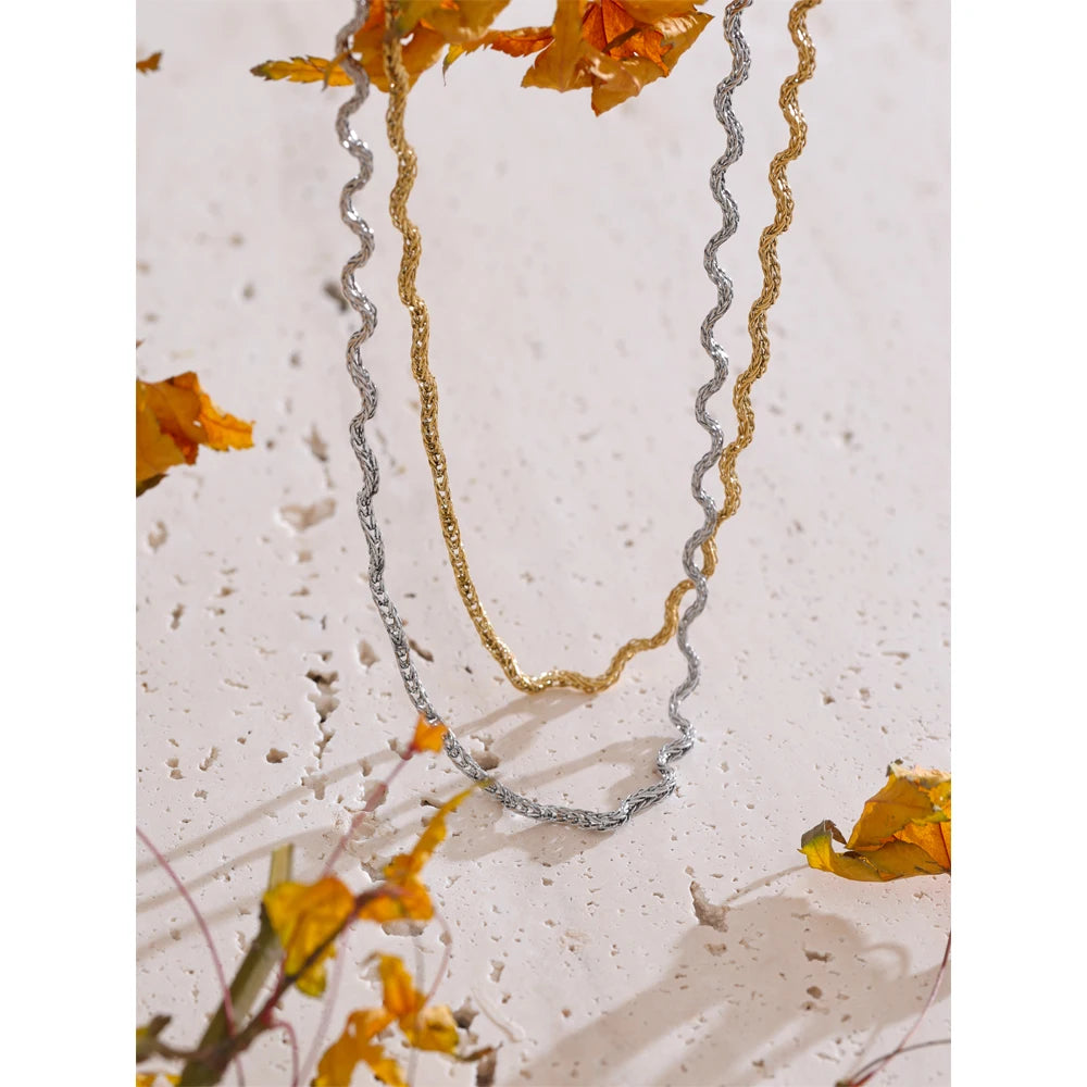 ALIA GOLDEN WAVES NECKLACE