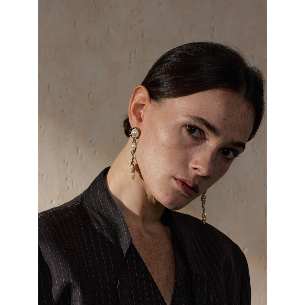 DIANA DANGLE EARRINGS