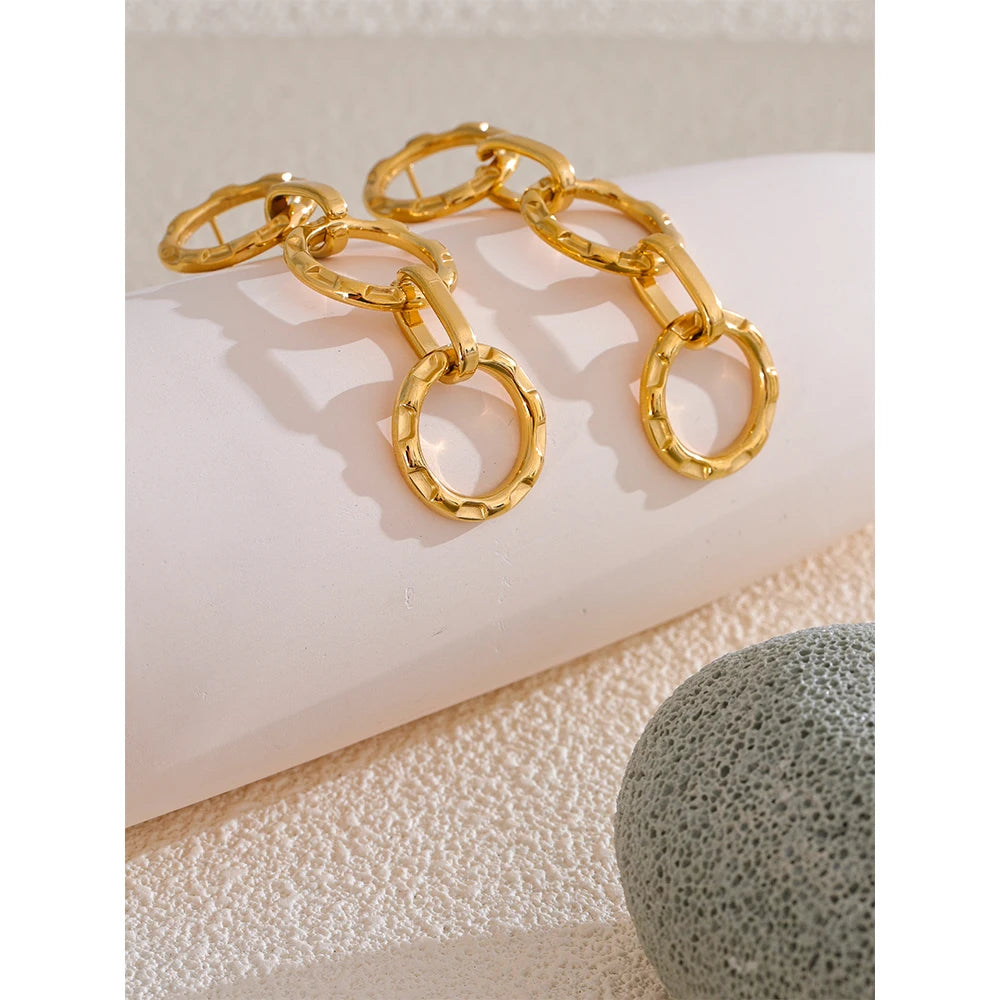 GOLDEN CIRCLE EARRINGS