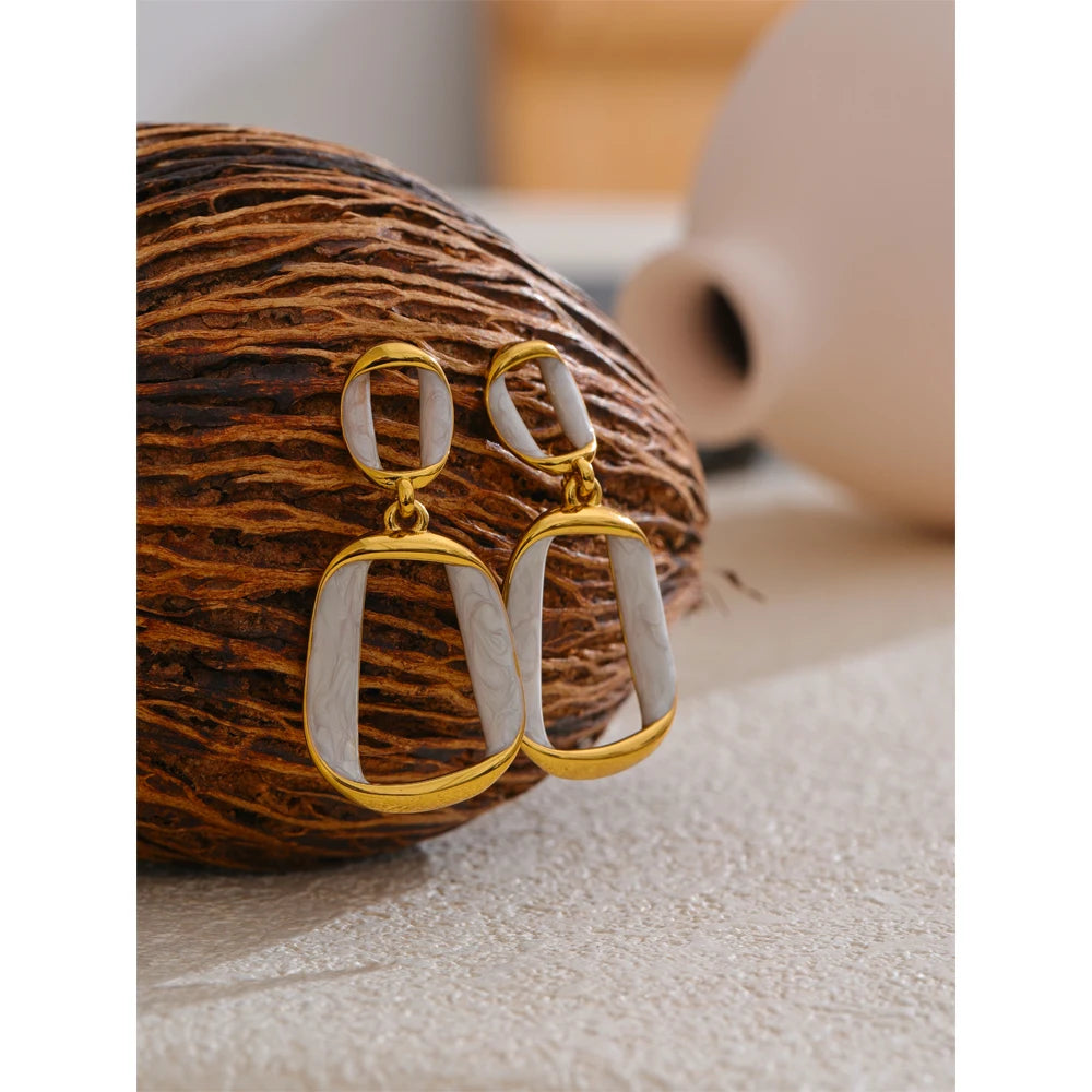 BELLA EARRINGS