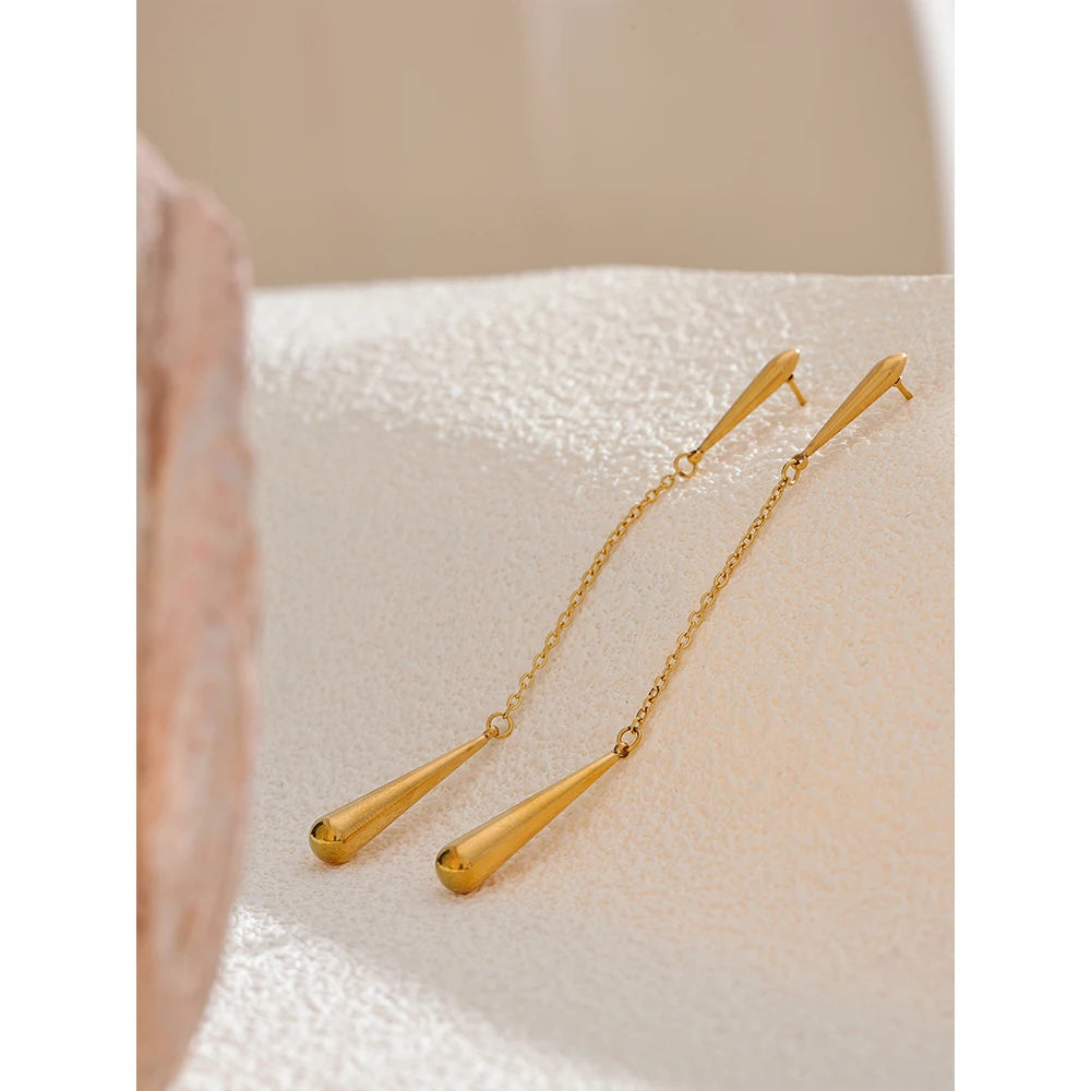 ARANIA GOLDEN EARRINGS