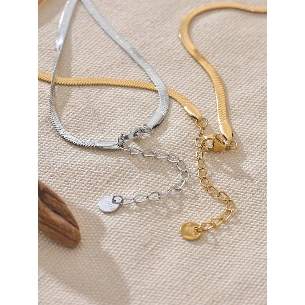BARBARA GOLDEN WAVES NECKLACE
