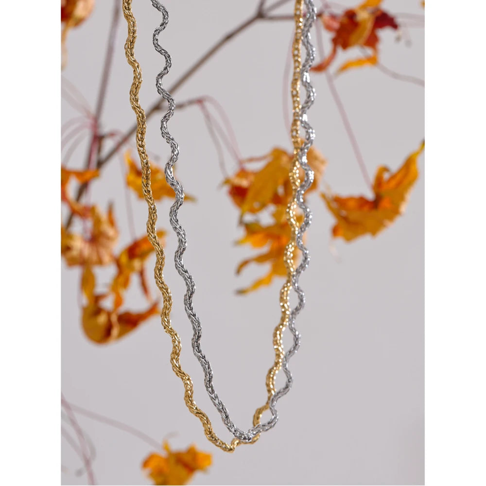 ALIA GOLDEN WAVES NECKLACE