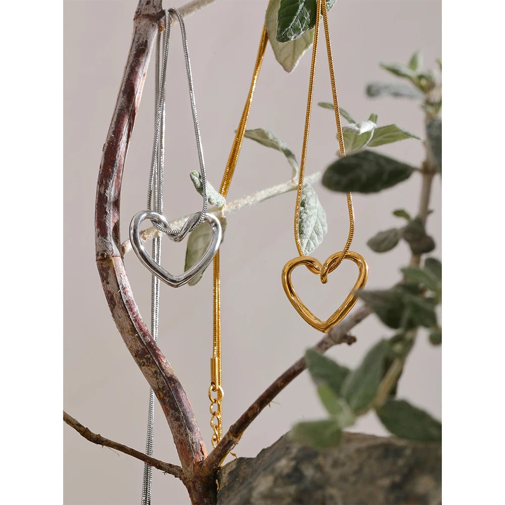 LILI GOLDEN HEART