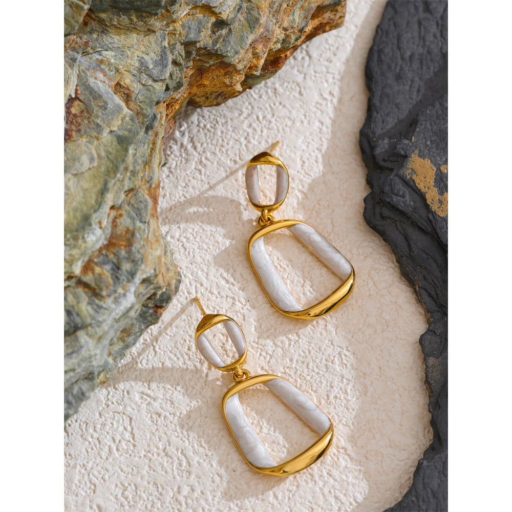 BELLA EARRINGS