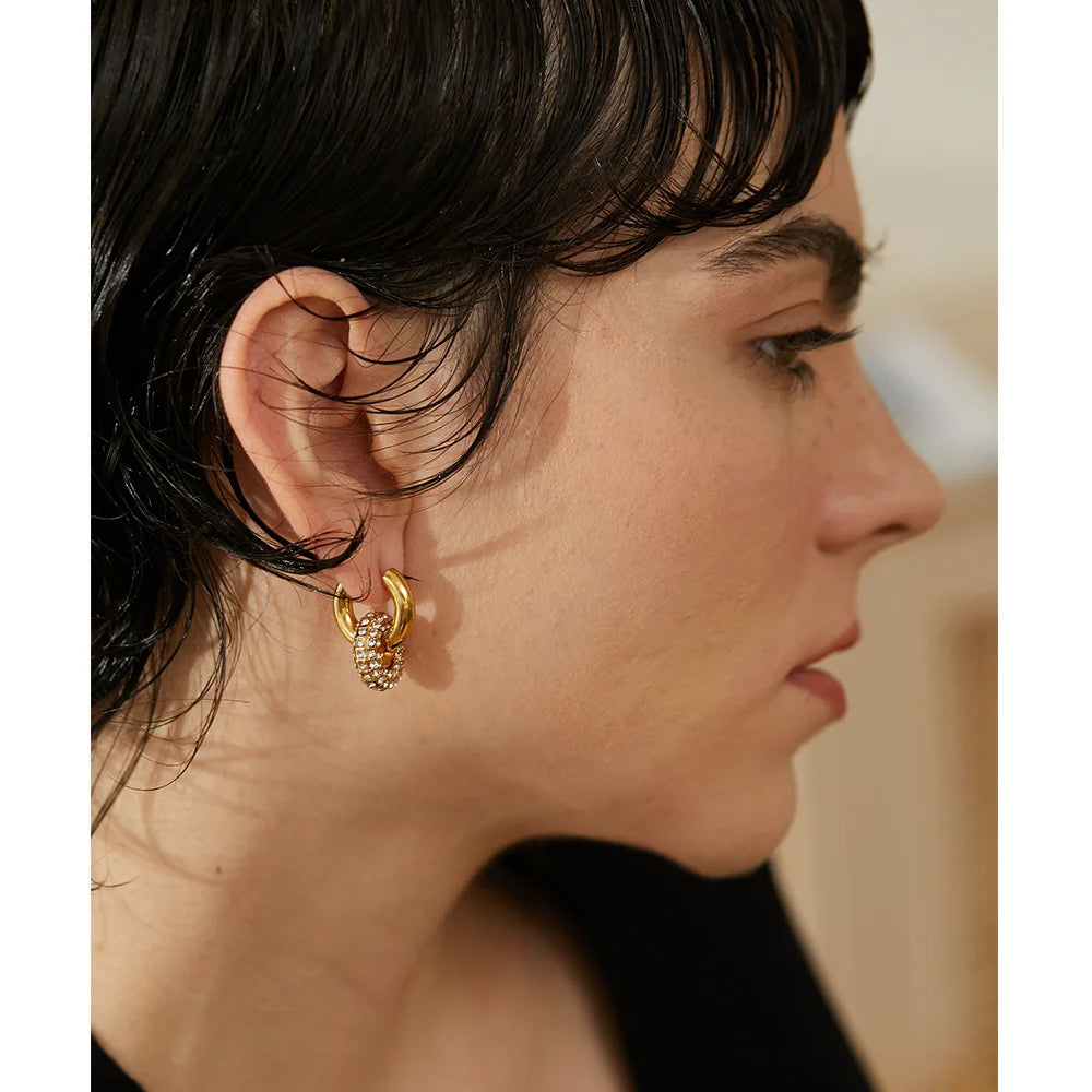 LISA EARRINGS