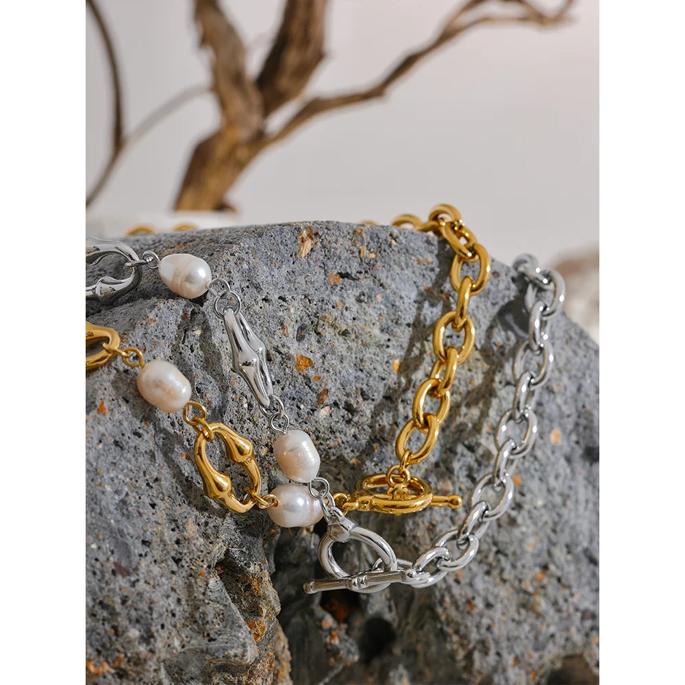 PEARLS CHAIN NECKLACE AND BRACELET SET