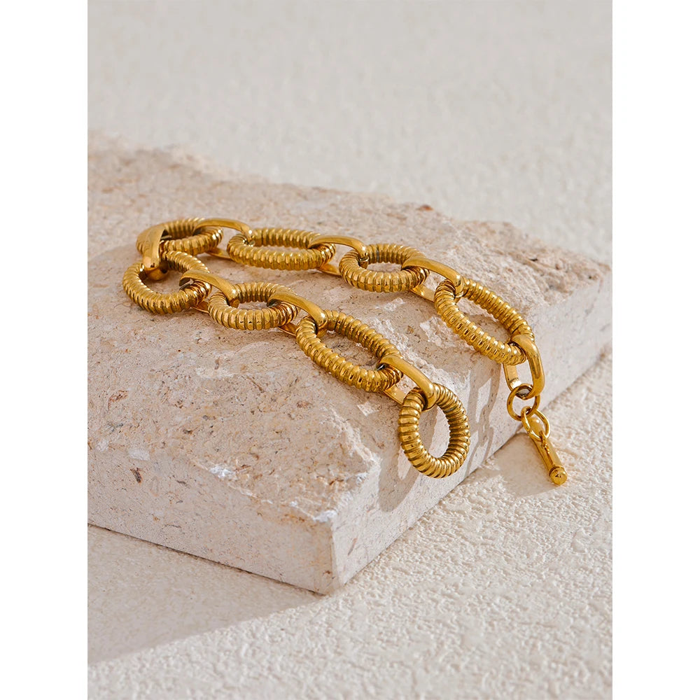MODERN CHAIN BRACELET
