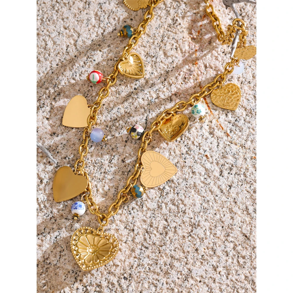 CLASSIC HEART STYLE NECKLACE