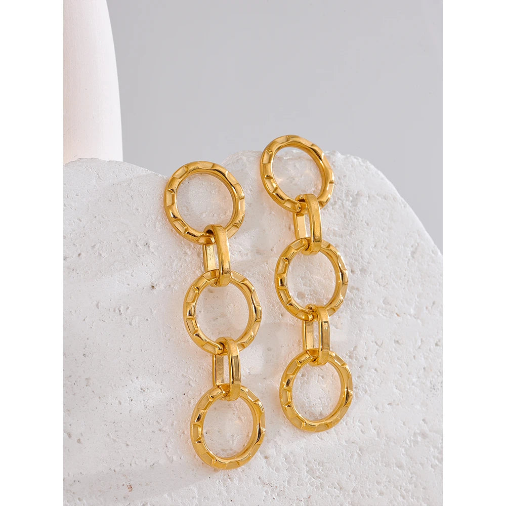 GOLDEN CIRCLE EARRINGS