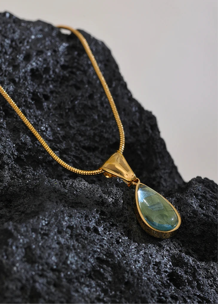 GREEN DROP NECKLACE