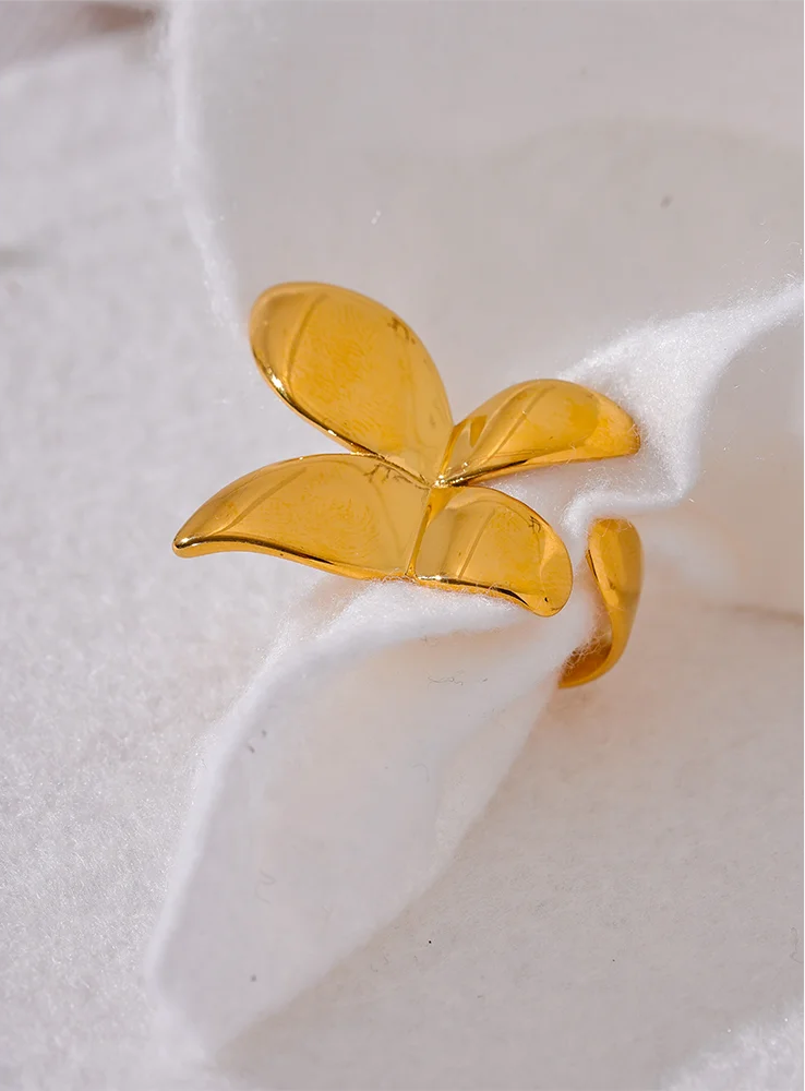 BUTTERFLY RING