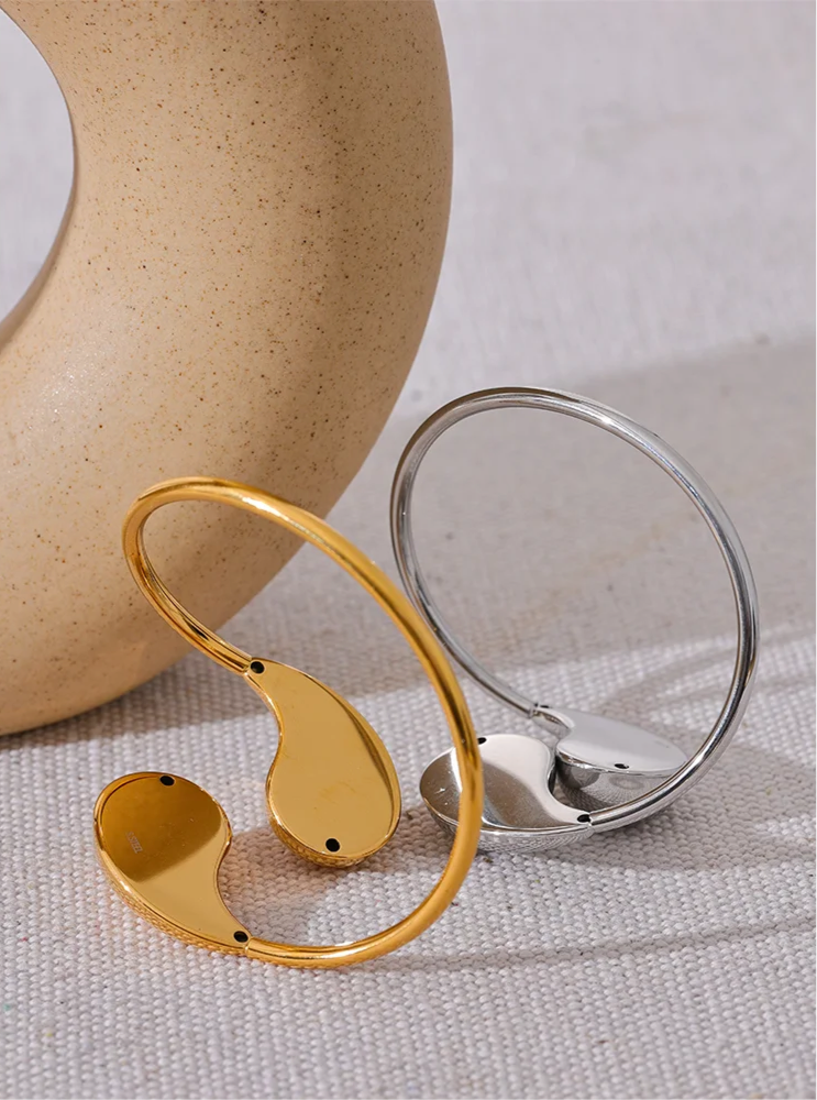 DROP STYLE BANGLE