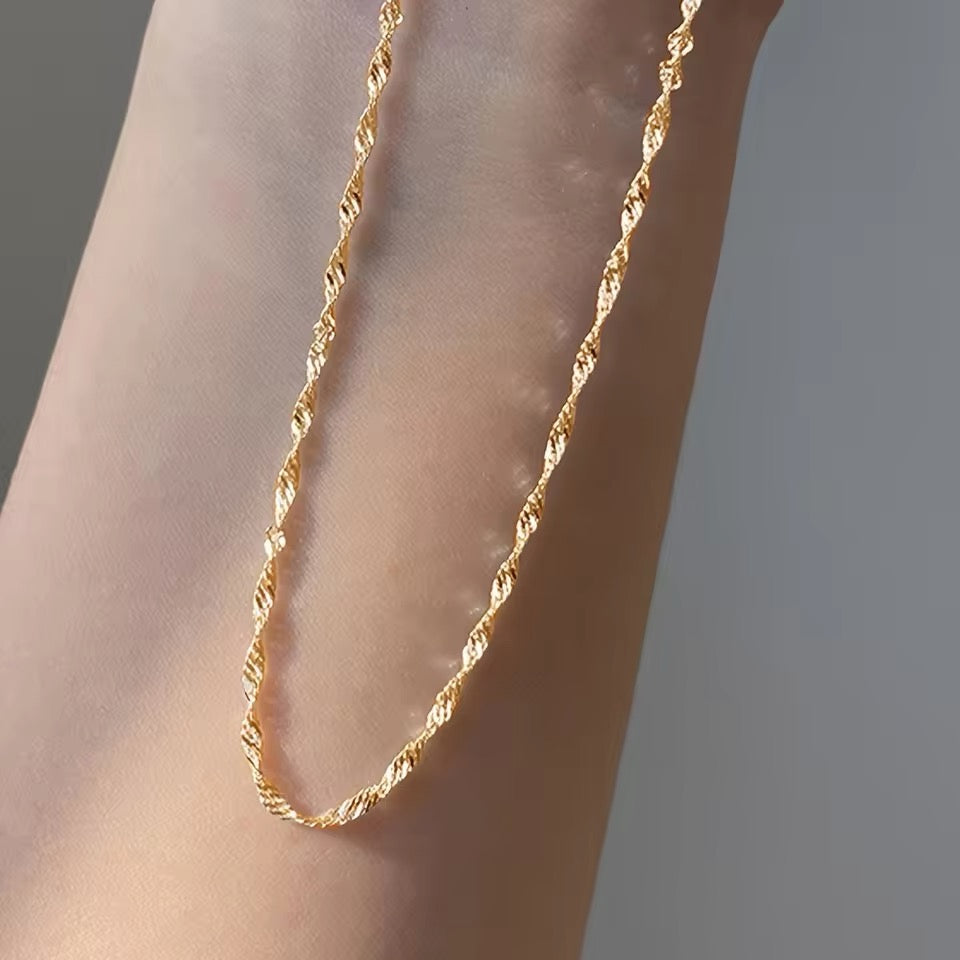 WAVE CHAIN NECKLACE