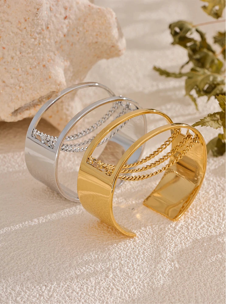 ALICE CHAIN BANGLE