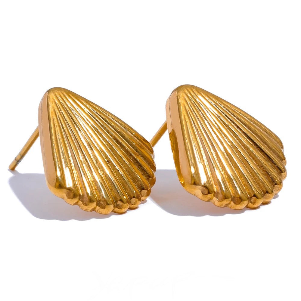 GOLDEN SHELL EARRINGS