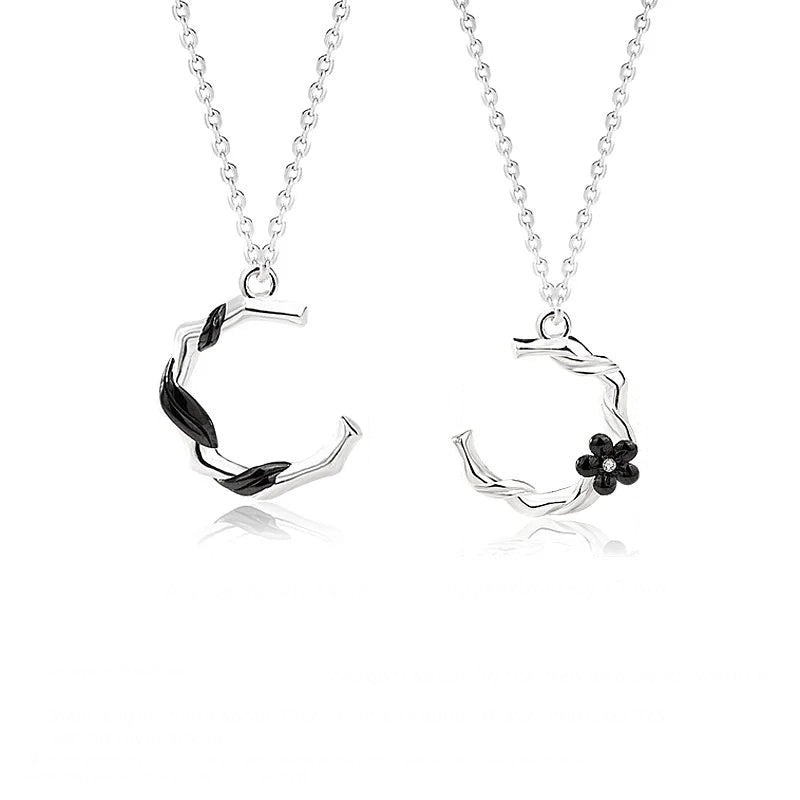 MOON COUPLE NECKLACE SET