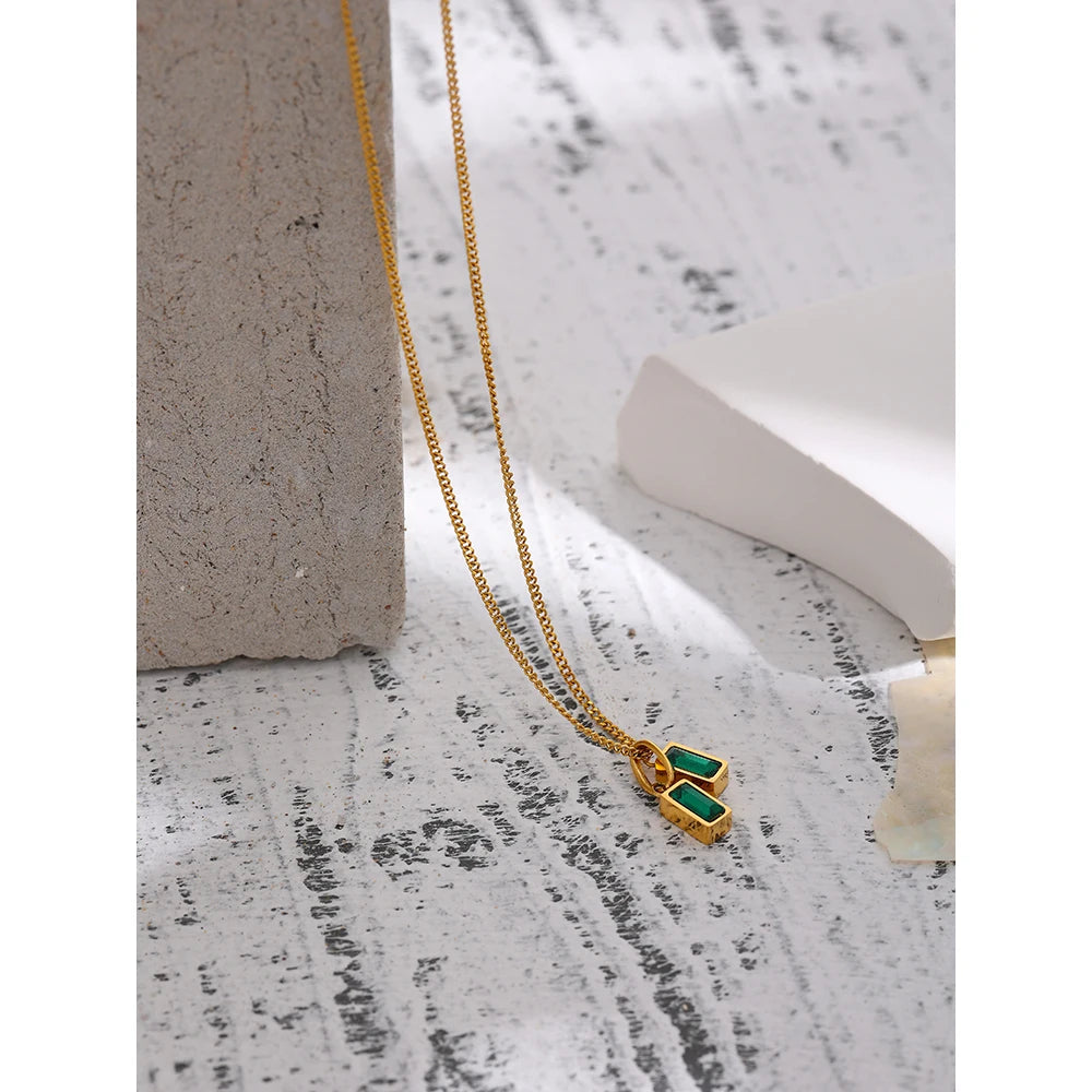 GREEN CHAIN NECKLACE