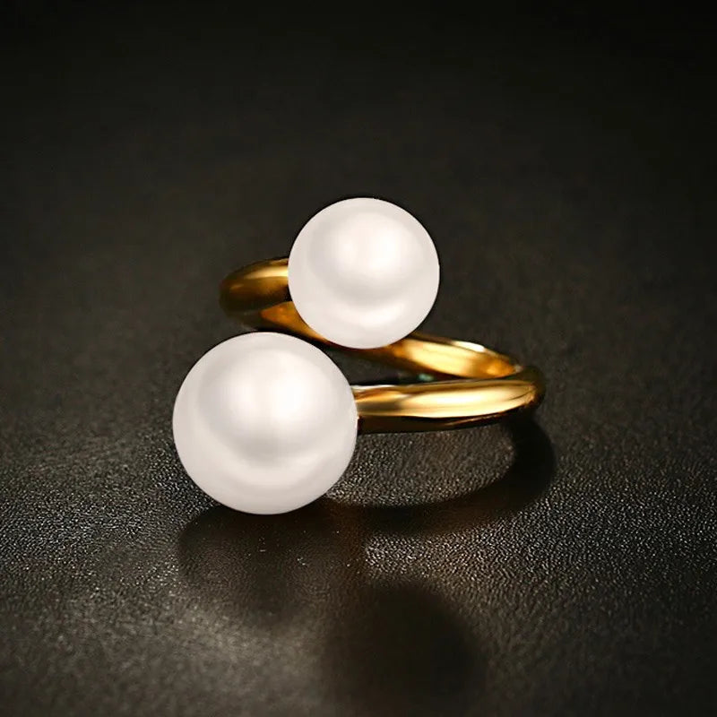 PEARLS RING