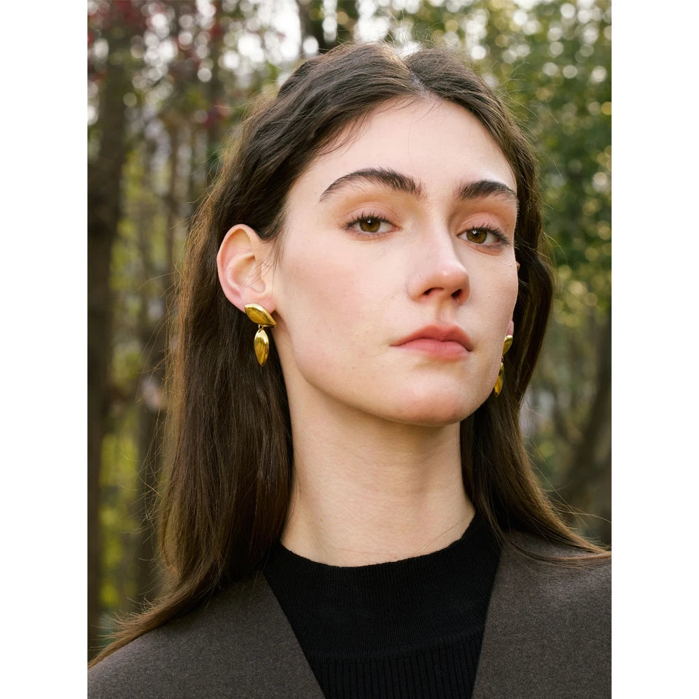 ARMIDAS LEAF EARRINGS