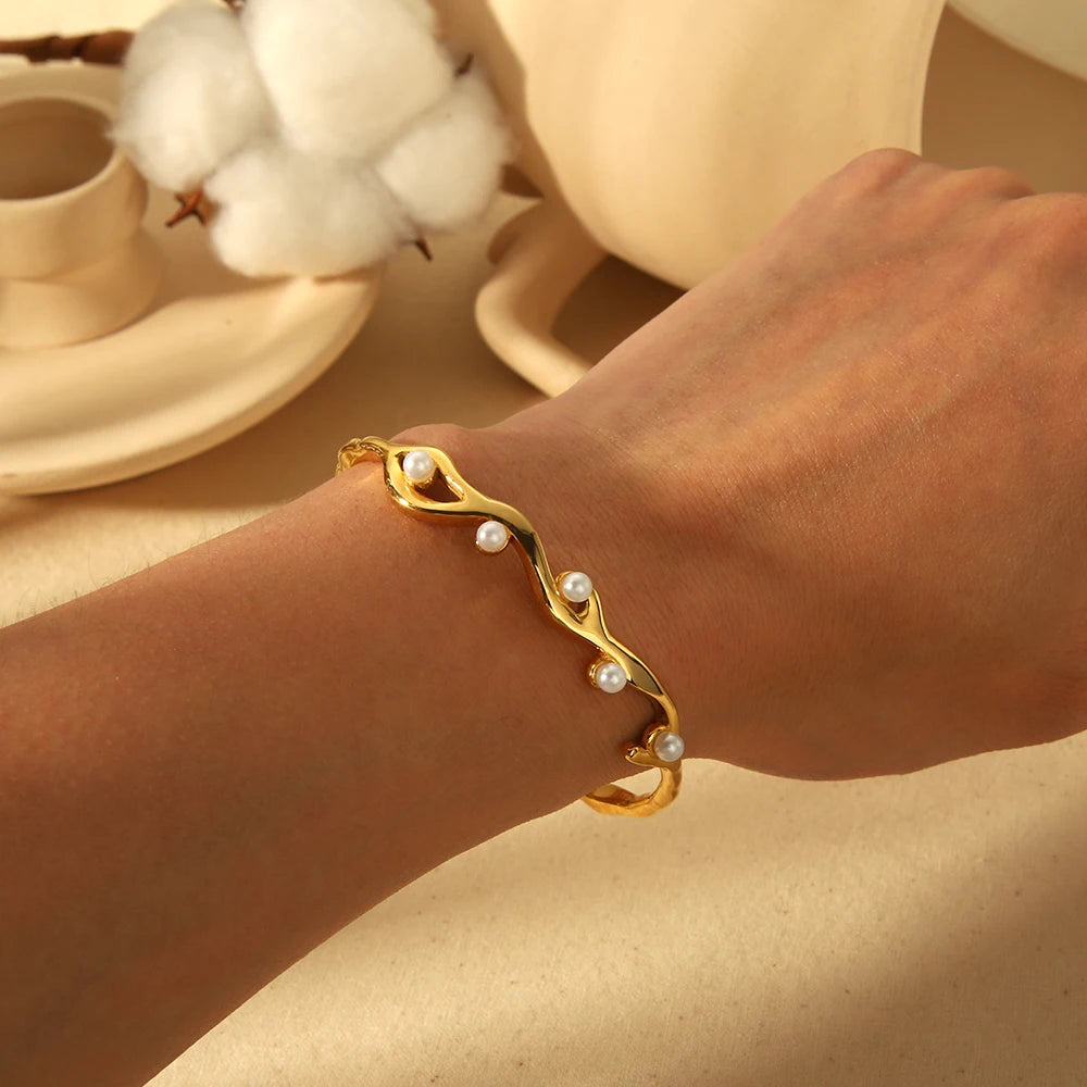 PEARLS BANGLE