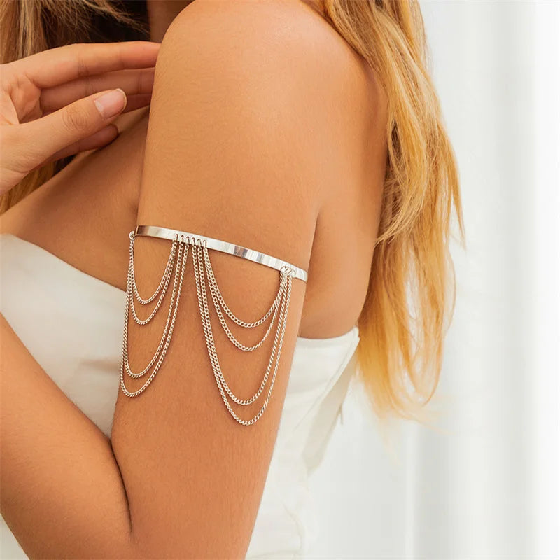 DELICATE ARMBAND