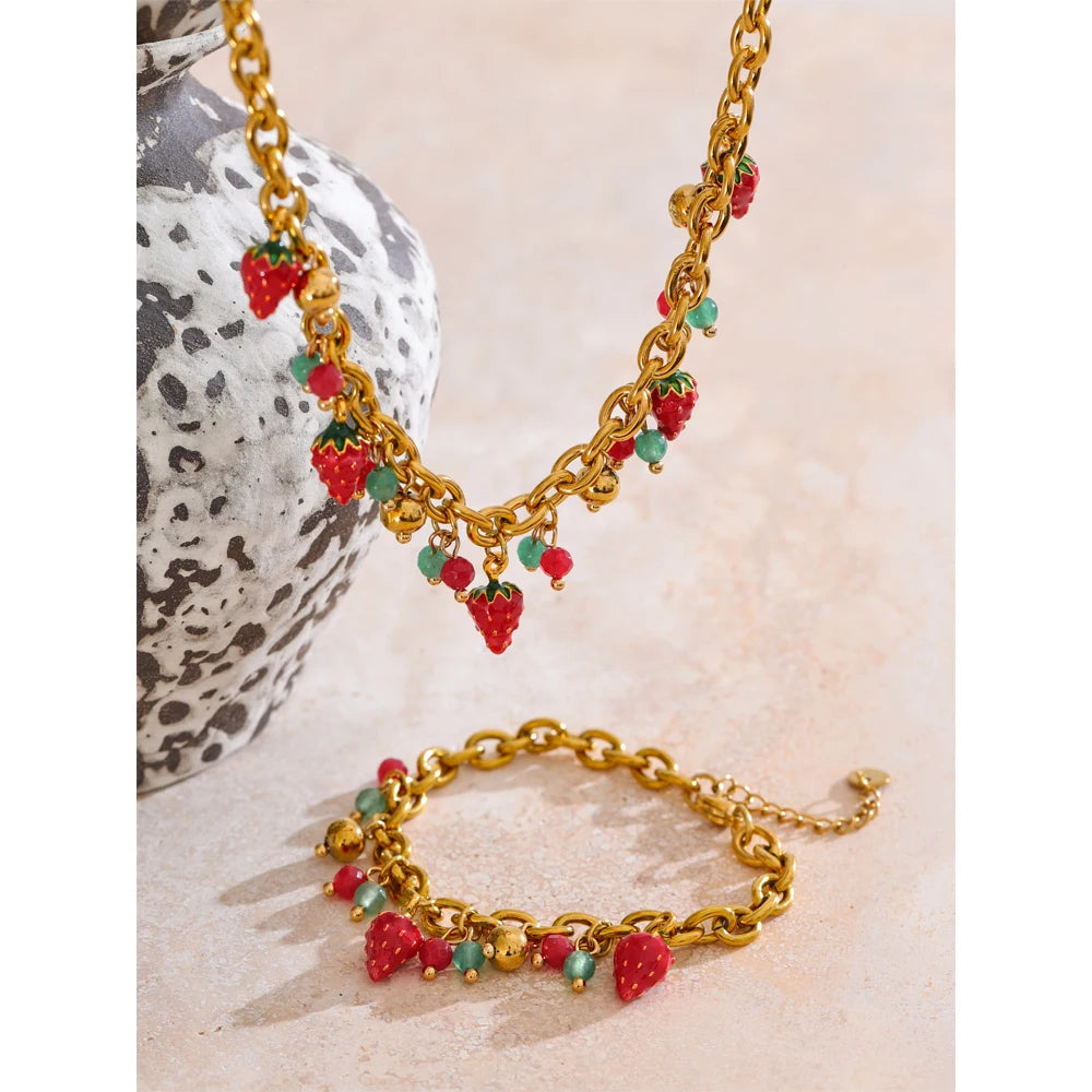 STRAWBERRY STYLE HANDMADE NECKLACE AND BRACELET SET