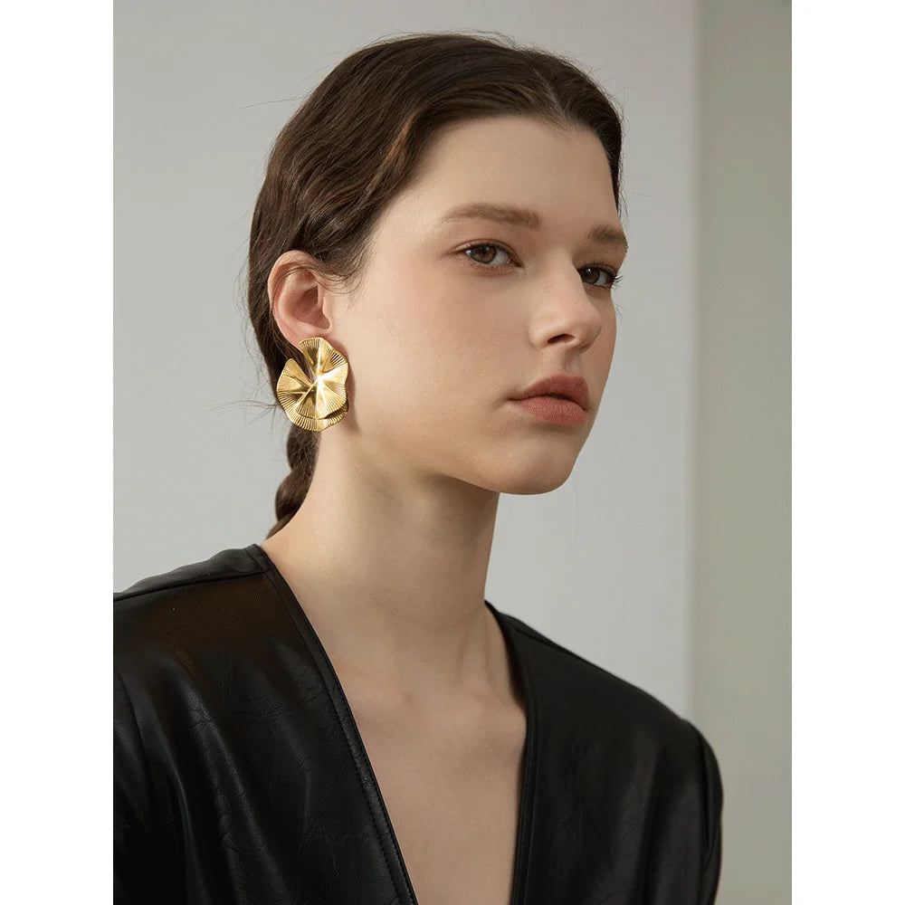 ANANIA FLOWER EARRINGS
