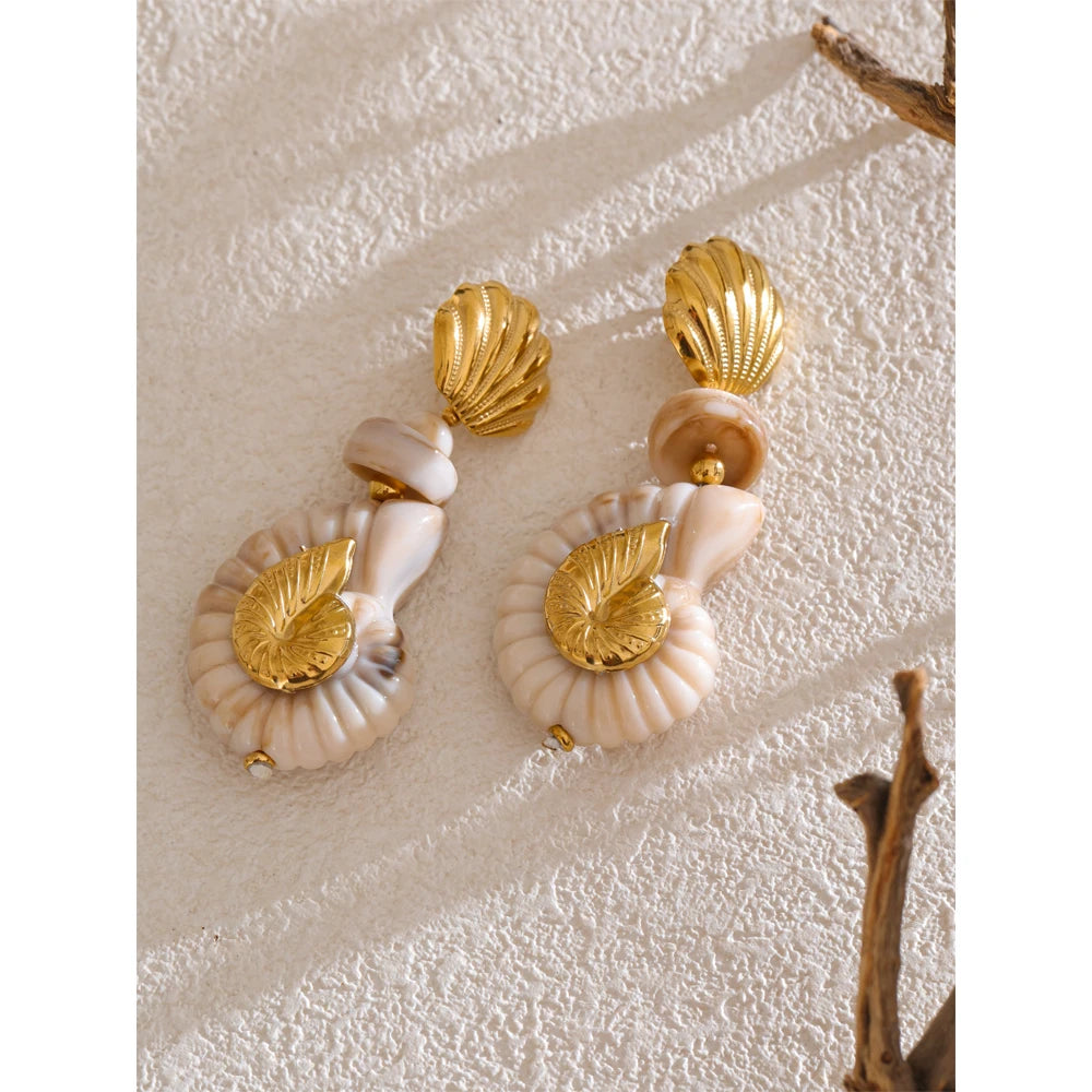 URANUS SHELLS EARRINGS