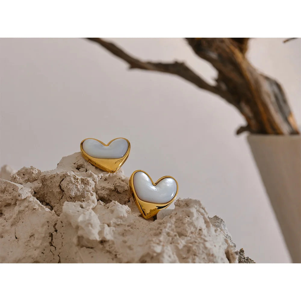 LUXE HEART EARRINGS