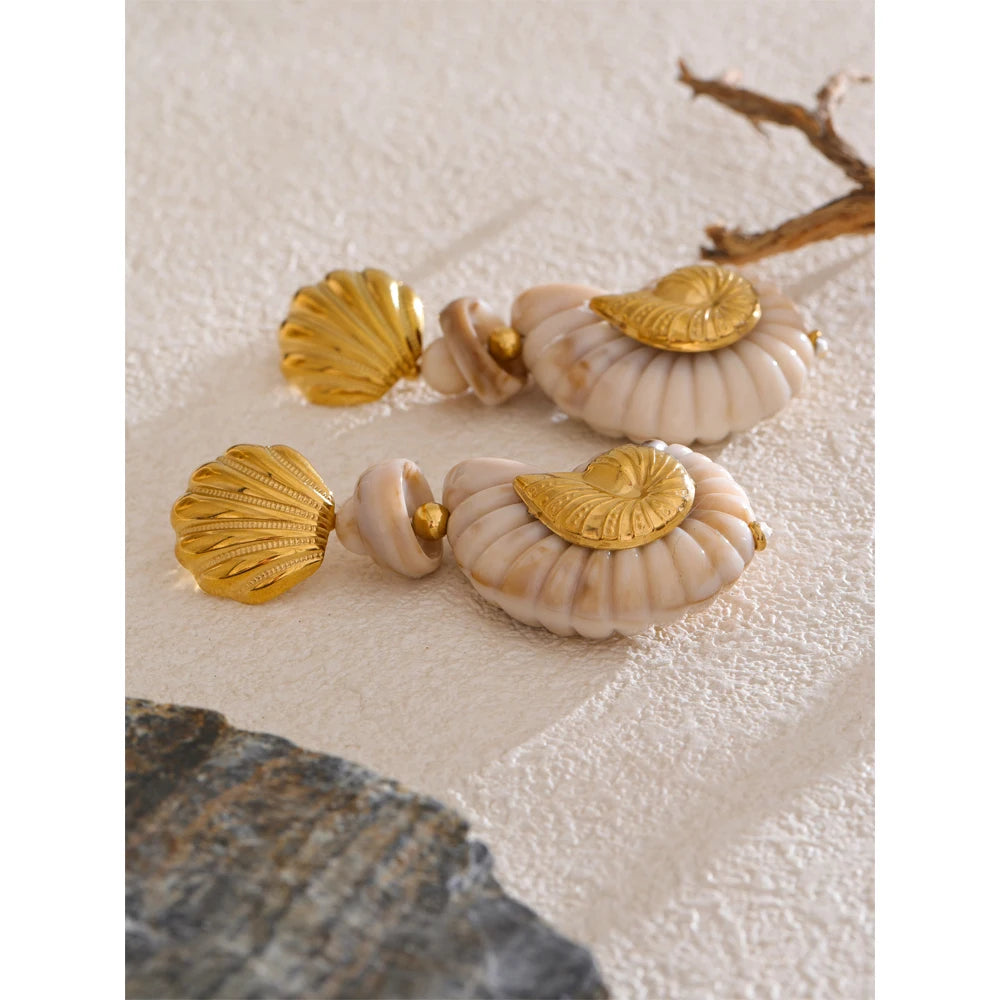 URANUS SHELLS EARRINGS