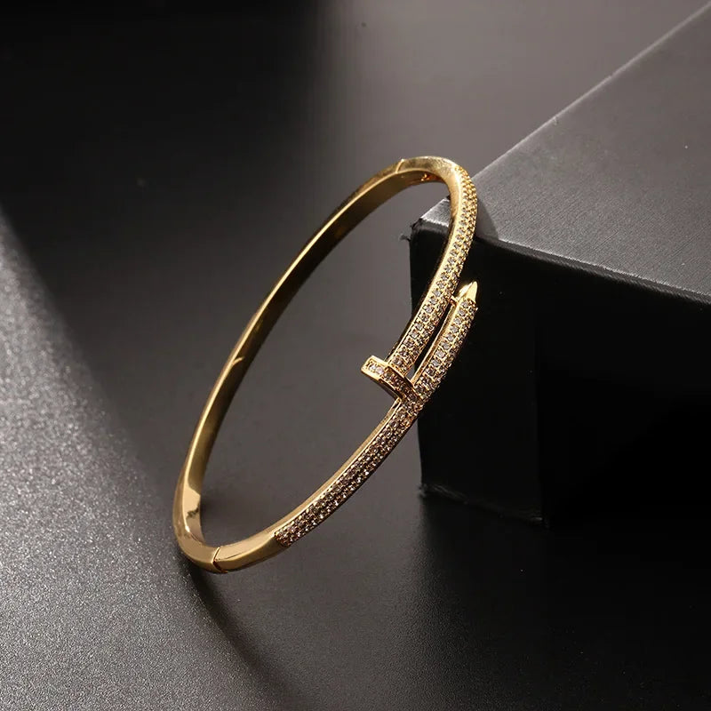 SPIKE STYLE BANGLE