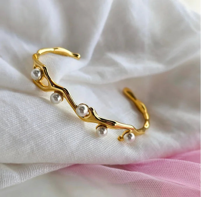 PEARLS BANGLE