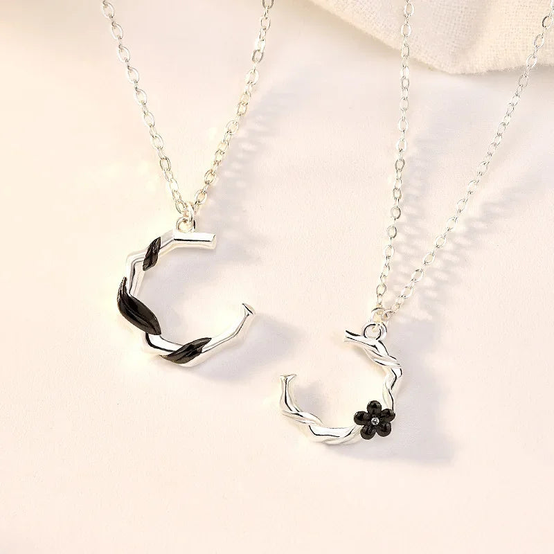 MOON COUPLE NECKLACE SET